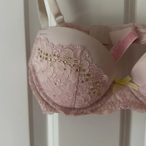 VS Bra Bundle - Picture 8 of 12